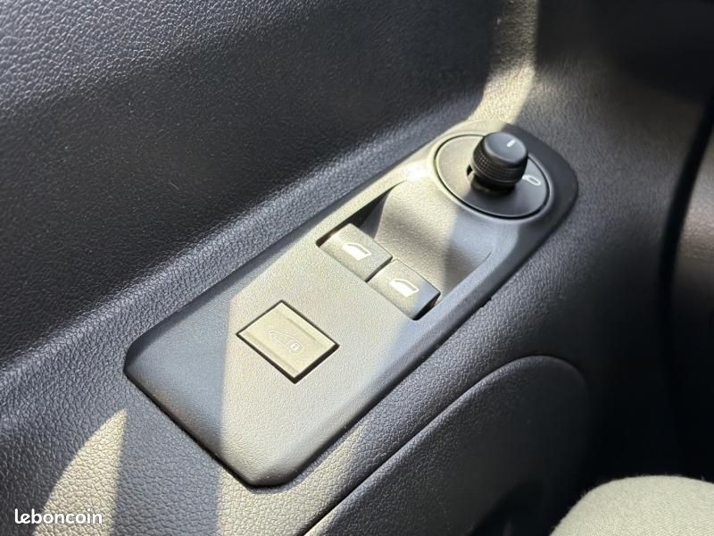 Citroen Berlingo Van M 650kg BlueHDi 75 S&S Control (image 12)