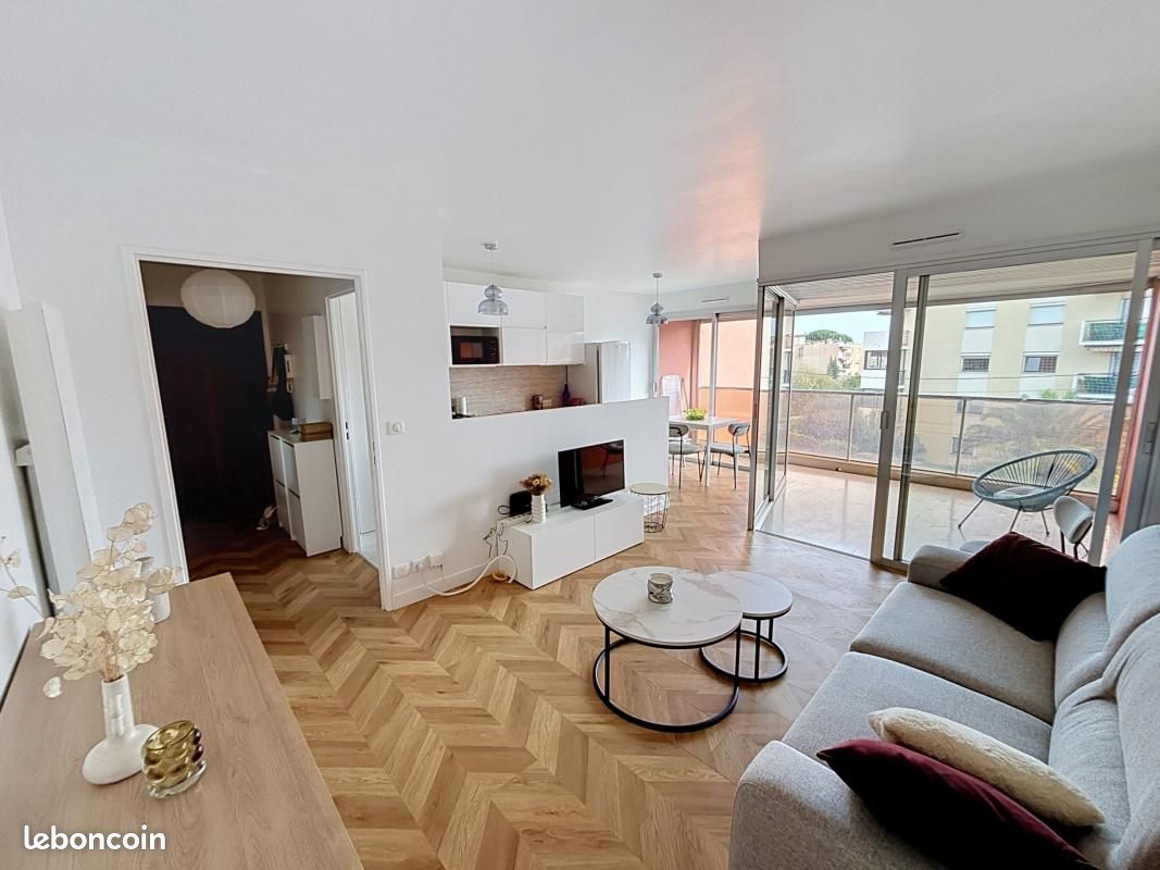 Appartement 2 pièces 43 m² · à Antibes · 43 m² · 1 200 €/mois