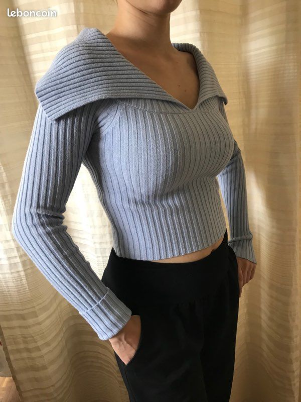 Petit pull bleu grand col découpé BERSHKA XS (image 6)