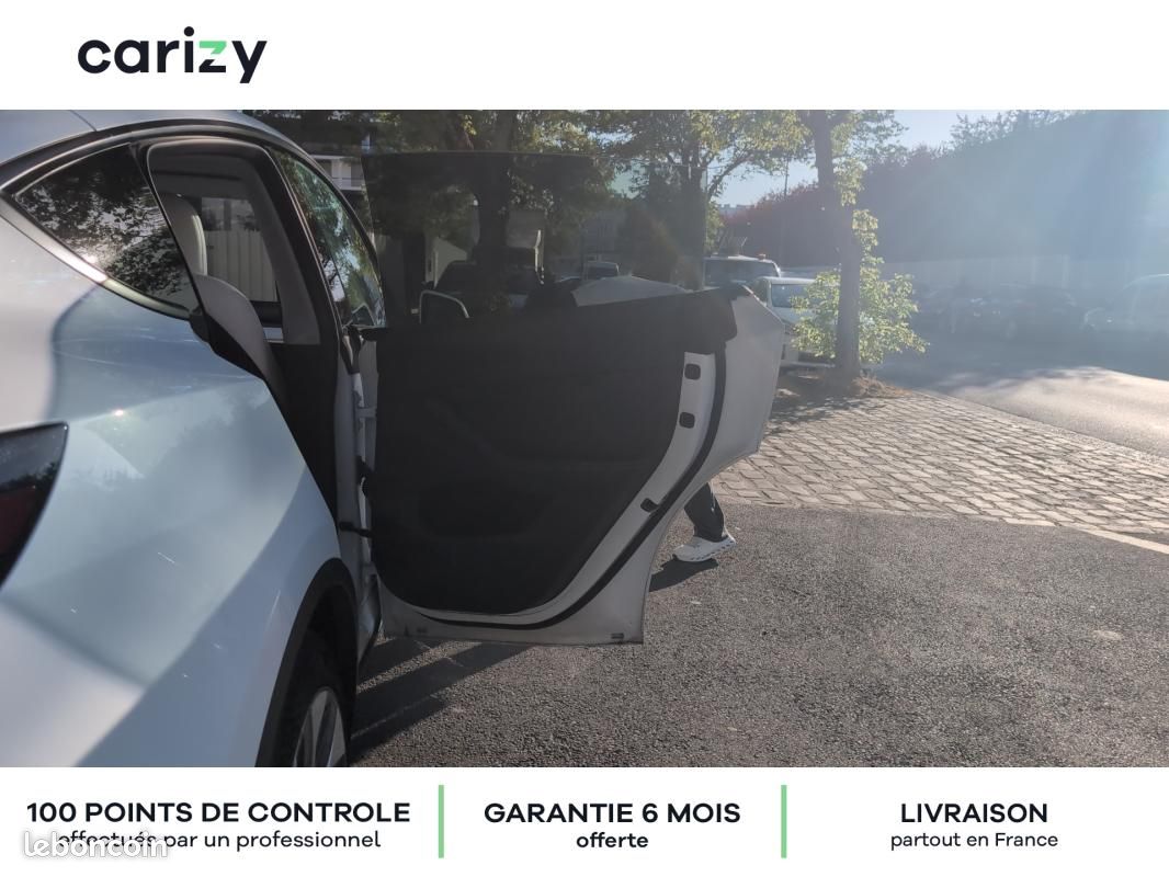 Tesla Model Y Standard RWD (image 16)