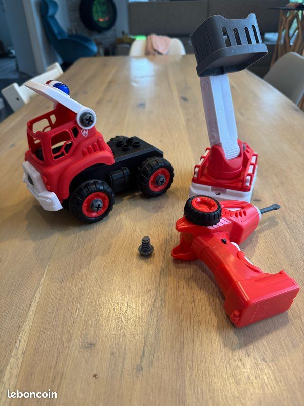 🧑🚒 Camion de pompier / avec visseuse 🪛 (image 2)