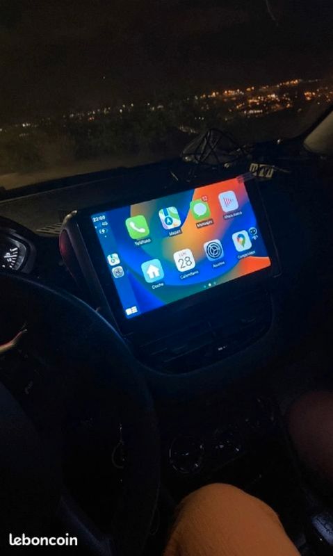 Autoradio/ Carplay Peugeot 208 (Carplay sans fil intégré) - Équipement auto