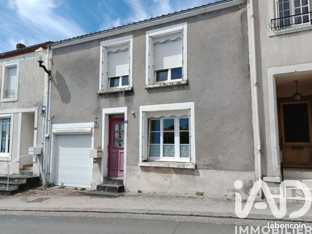 Maison 4 pièces 108 m² · à Mouilleron-Saint-Germain · 108 m² · 106 000 €