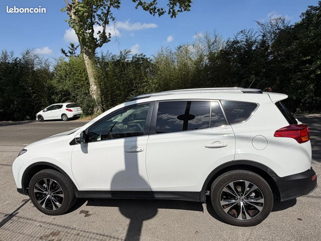 TOYOTA RAV 4 150 D-4D Life Edition 4X4 (image 7)