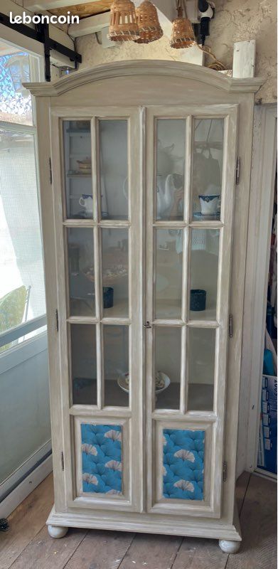 Vitrine ou bibliothèque en bois relookée (image 1)