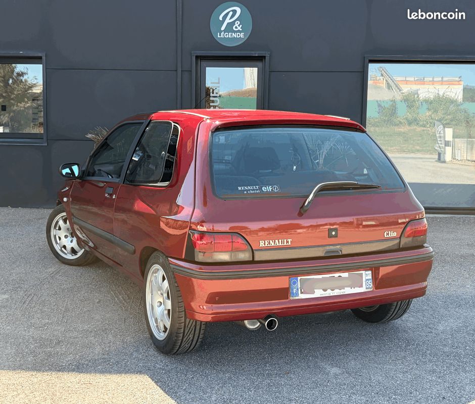 Renault CLIO 1.8 16S PHASE 2 FUTUR COLLECTOR (image 2)