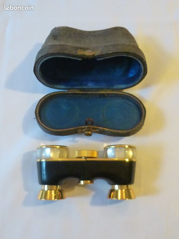 VENDU - Ancienne paire de jumelles de théâtre nacre avec monogrammes LM