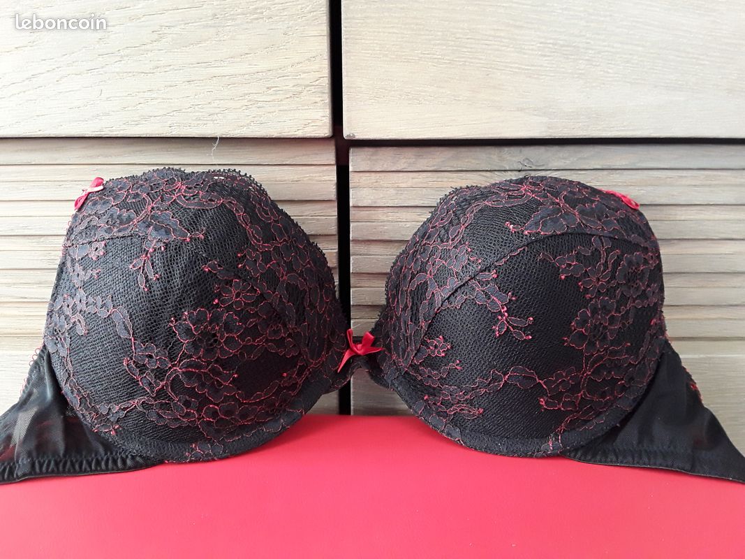 Soutien gorge push up marque Triumph taille 95C (image 4)