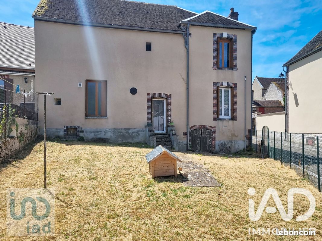 Maison 4 pièces 101 m² · à Bussy-en-Othe · 101 m² · 89 900 €
