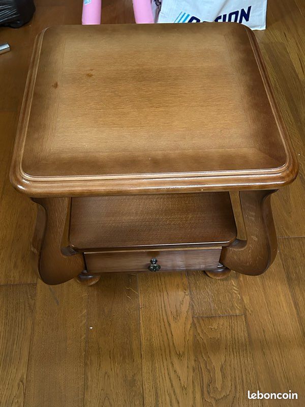 Table d’appoint en bois massif – style vintage / classique (image 2)