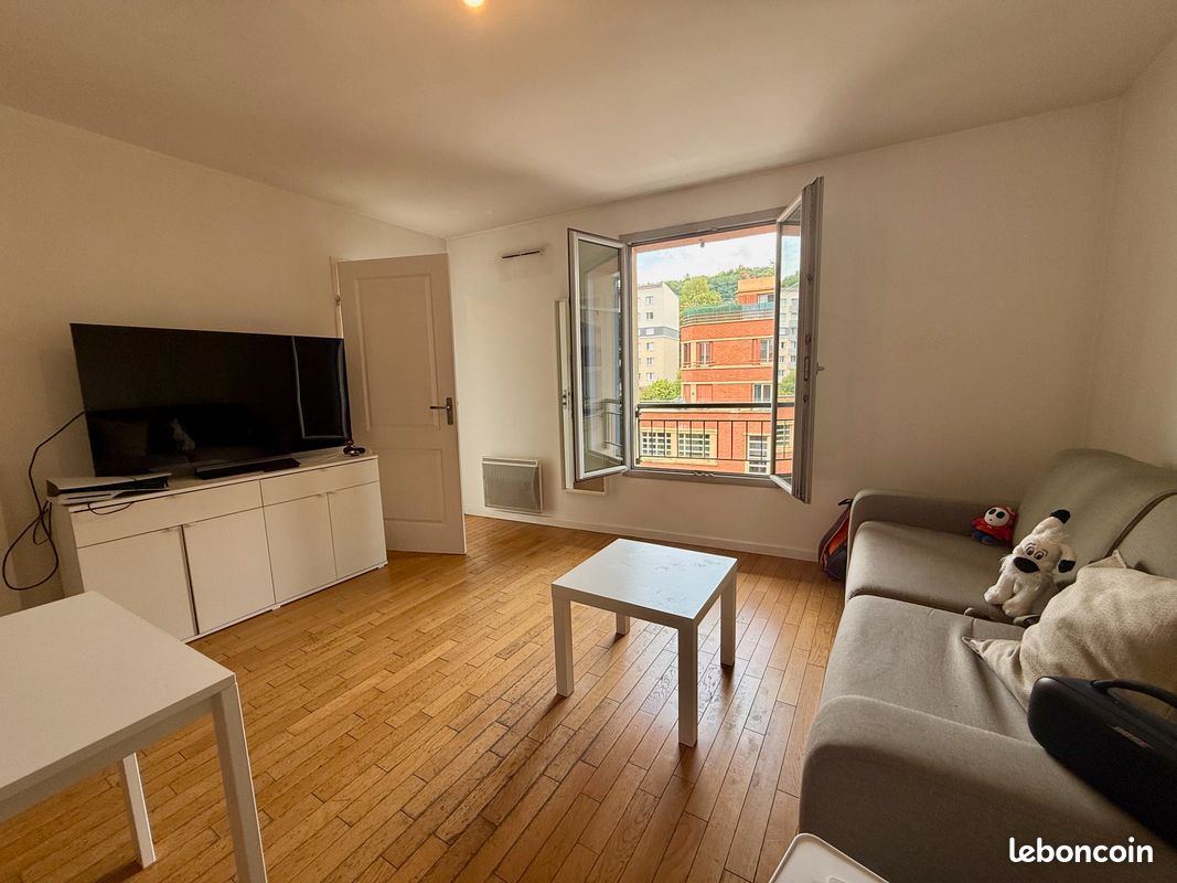 Appartement 1 pièce 23 m² · à Chaville · 23 m² · 775 €/mois