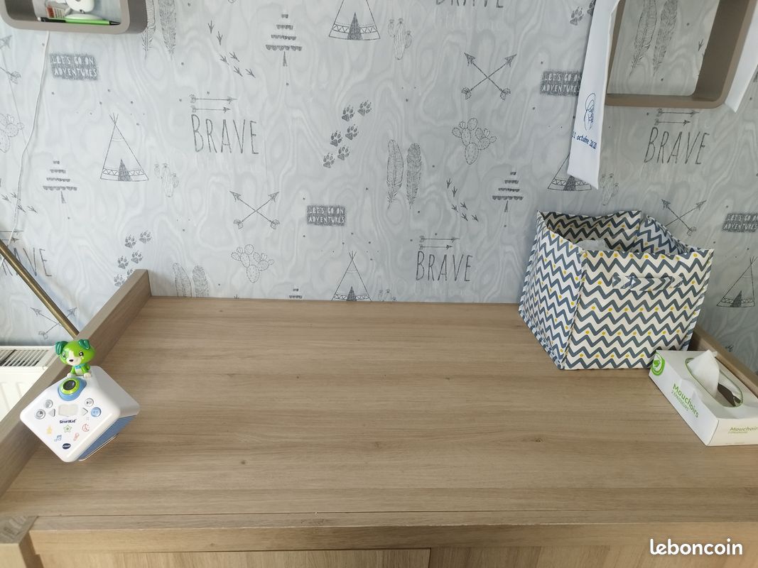 Commode avec plan allongé (image 1)