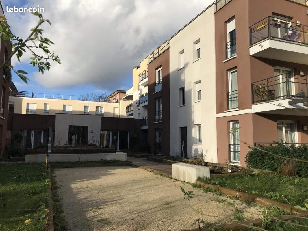 Appartement 1 pièce 28 m² · à Mennecy · 28 m² · 659 €/mois