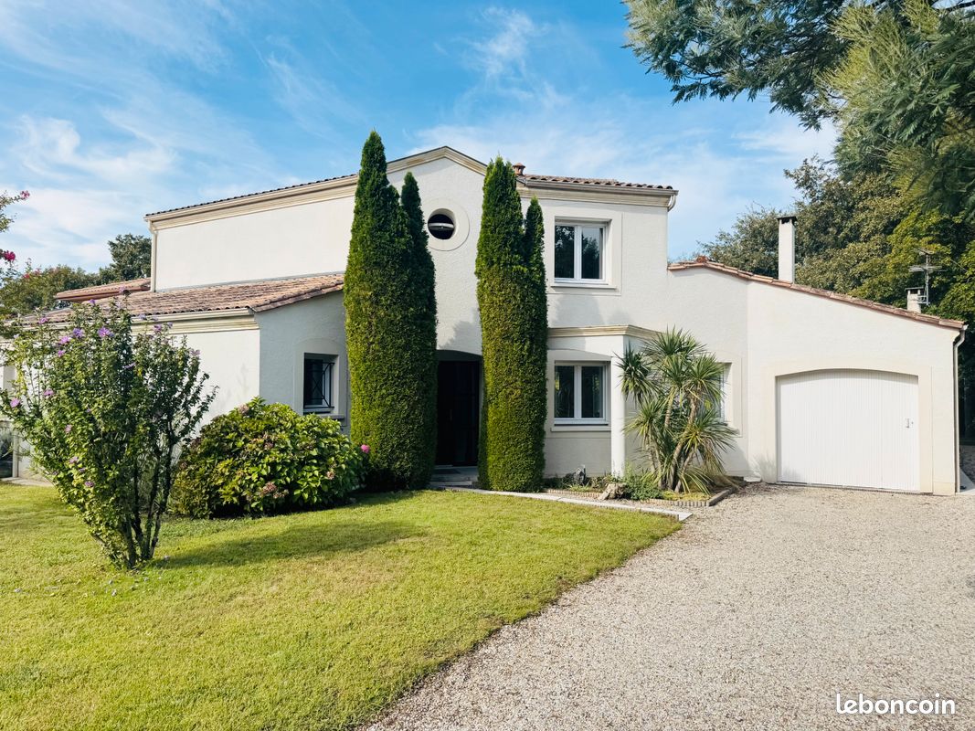 Maison 6 pièces 180 m² · à Saint-Aubin-de-Médoc · 179,9 m² · 799 000 €