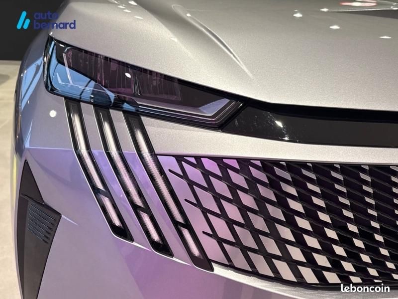 Peugeot 3008 1.2 Hybrid 145ch Allure e-DCS6 (image 27)