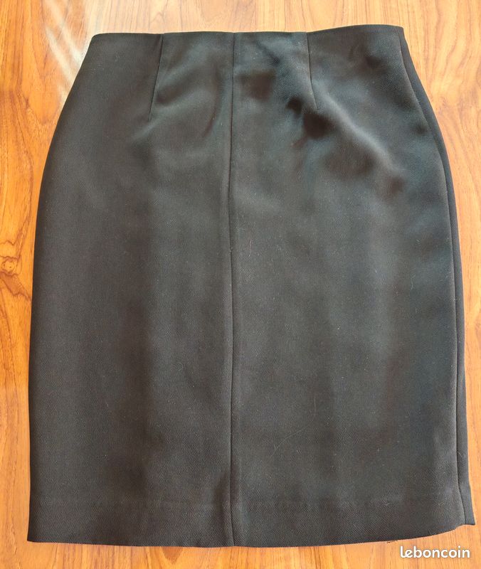 Jupe Armani Exchange Taille 36 (image 2)