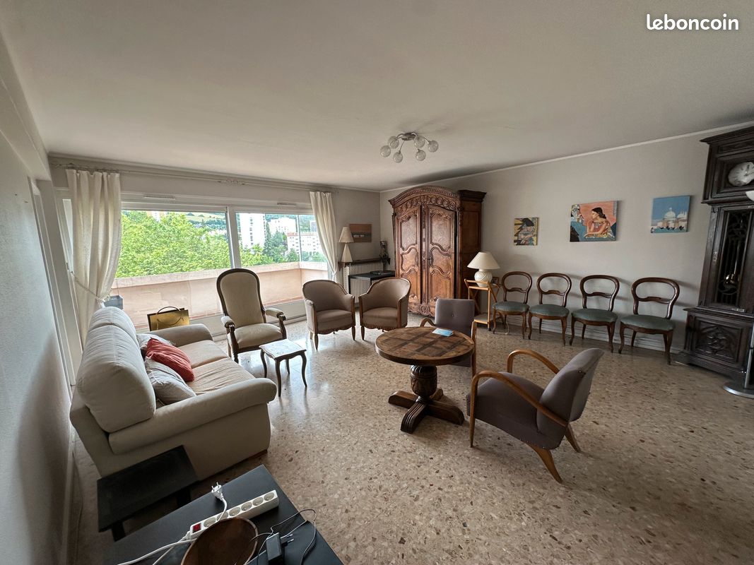 Parking 5 pièces 110 m² · à Saint-Étienne · 110 m² · 100 000 €
