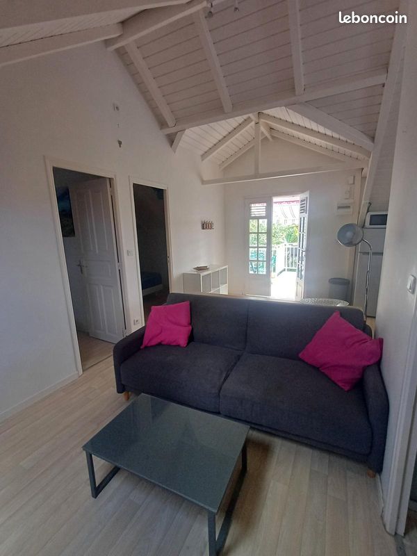 Appartement 3 pièces 50 m² · à Sainte-Anne · 50 m² · 850 €