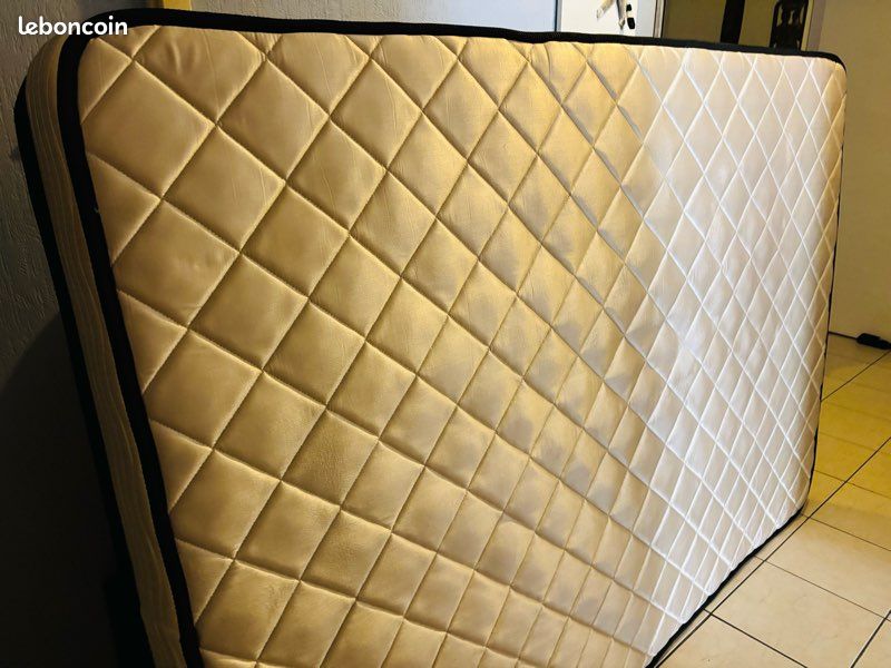 Matelas 140 x 190 (image 1)