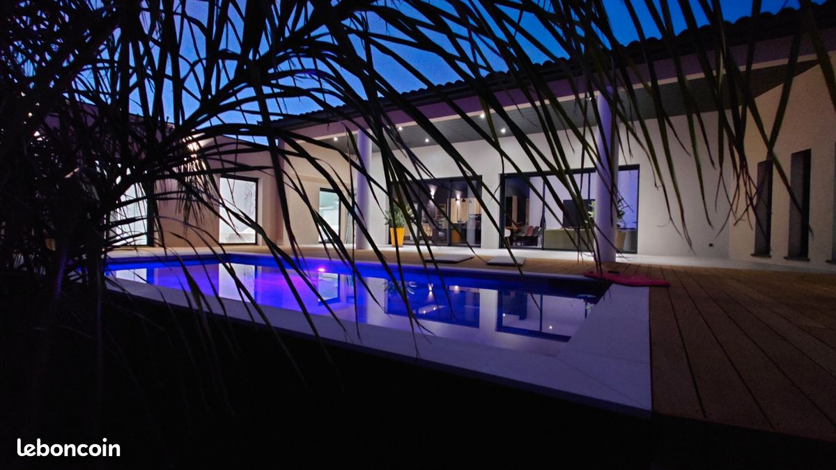 Maison 7 pièces 240 m² · à Aigues-Mortes · 240 m² · 1 250 000 €
