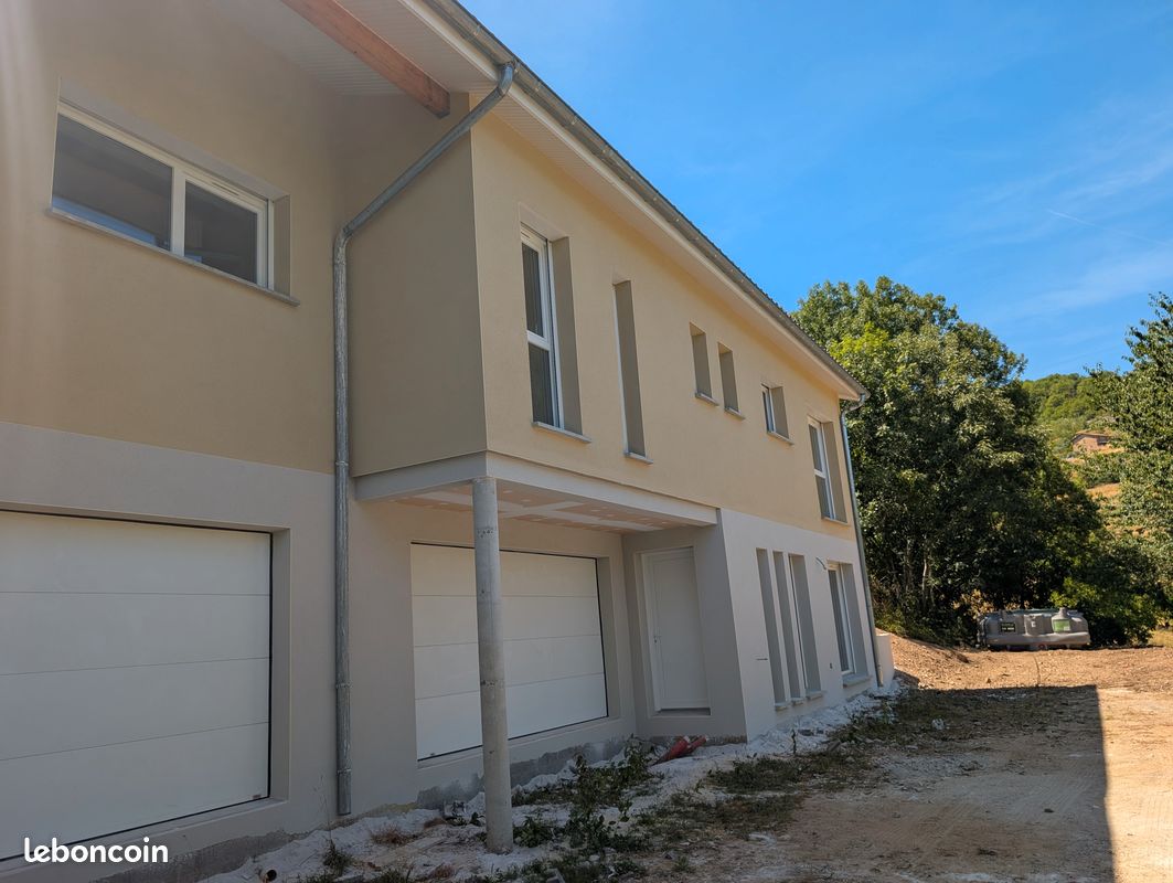 Maison 5 pièces 106 m² · à Beaujeu · 106 m² · 1 150 €/mois