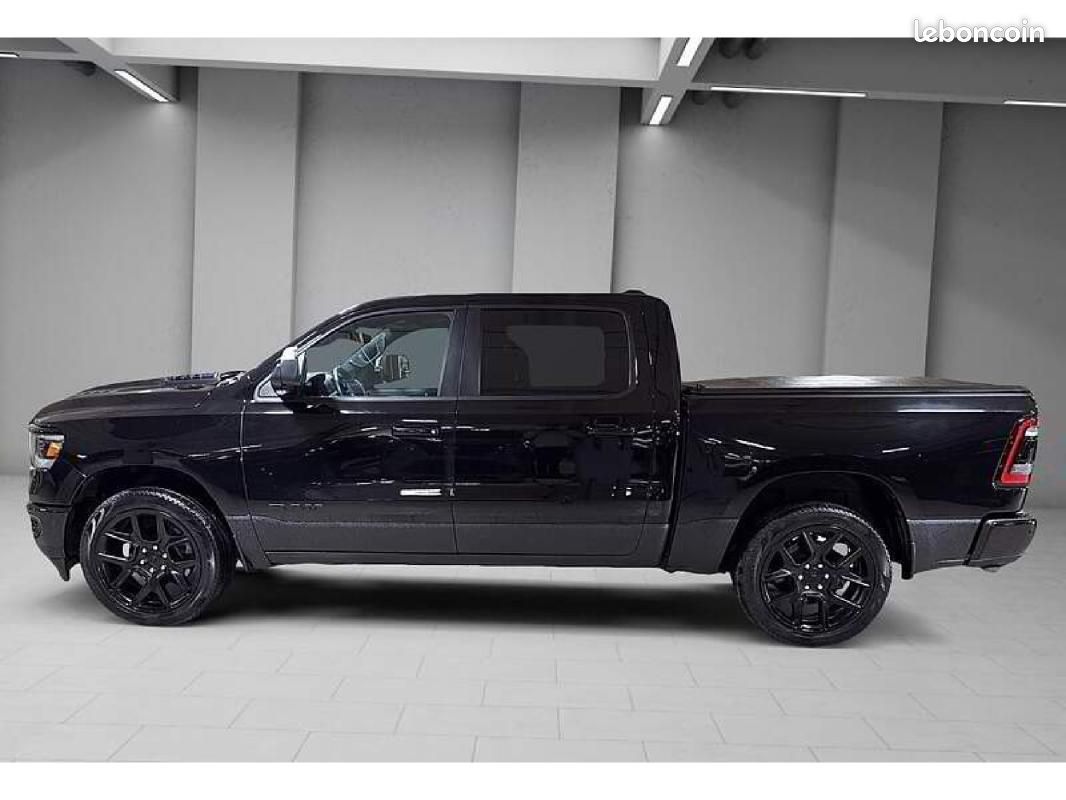 Dodge Ram LARAMIE NIGHT EDITION 77.800 TTC 5.7L V8 2024 (image 3)