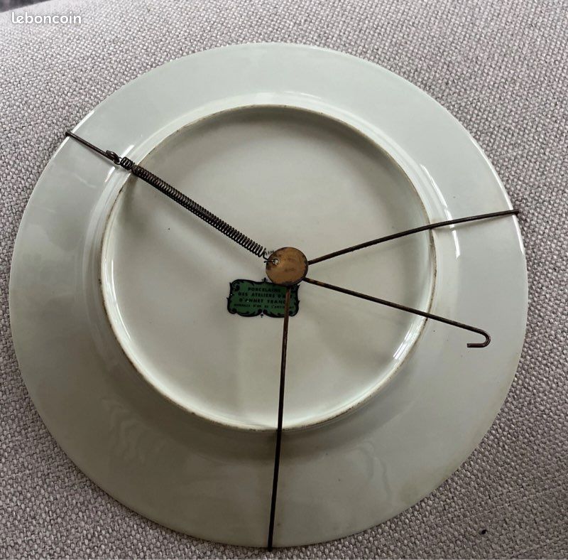 Assiette décorative en porcelaine – Ateliers d’art d’Annet, Limoges (France) (image 3)