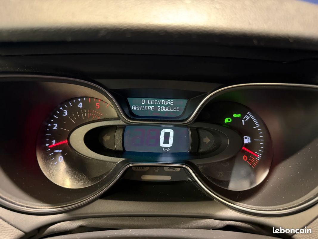 RENAULT Captur Intens 1.5DCI 110ch - GARANTIE 12 MOIS - Première main - Suivi complet (image 10)
