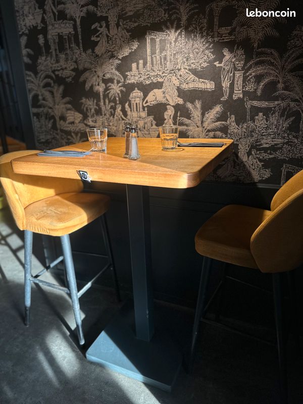 Table bois massif et métal (image 1)