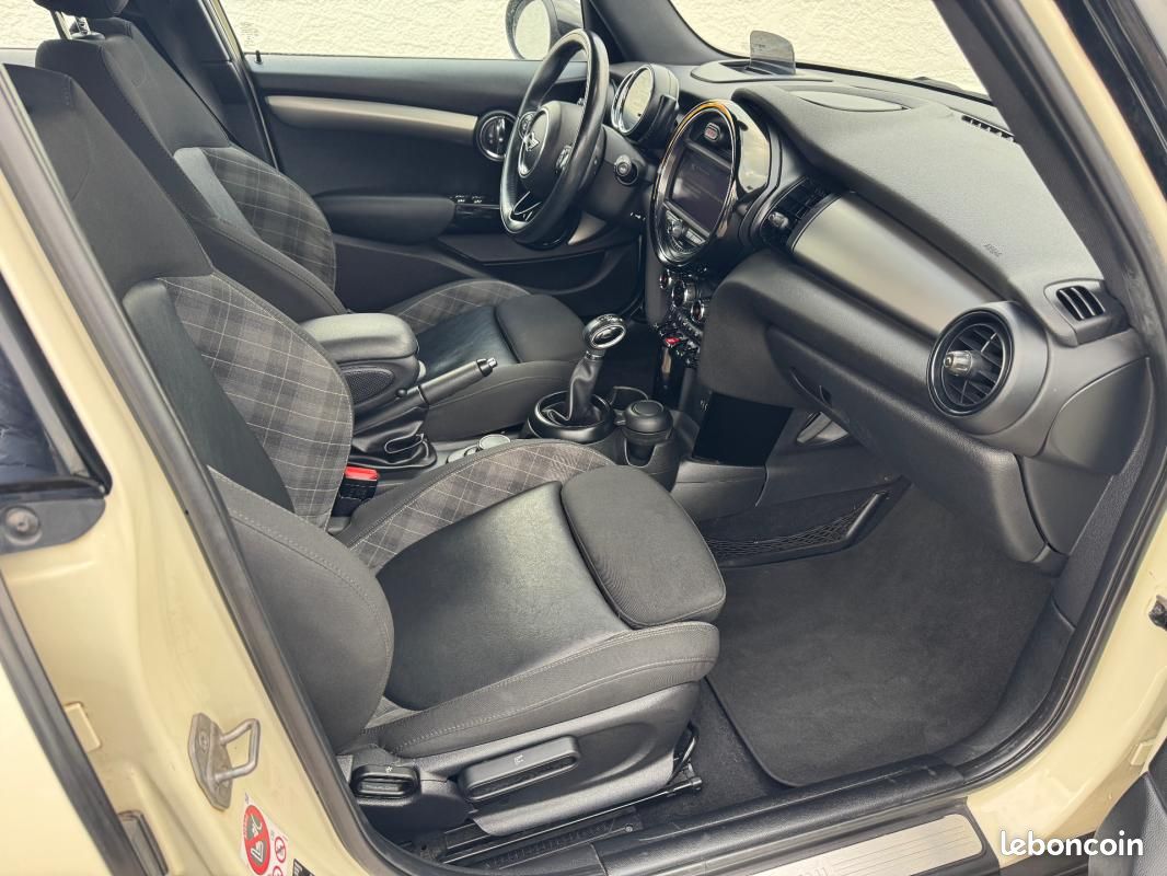 Mini 5 portes HATCH F55 Cooper D 116 ch Pack Mini Business A (image 6)