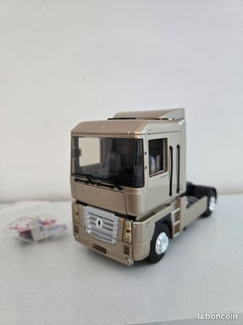 Miniature Eligor 1/43 - Renault Maxity Rouge - Camion Collection - Occasion Avec Boîte