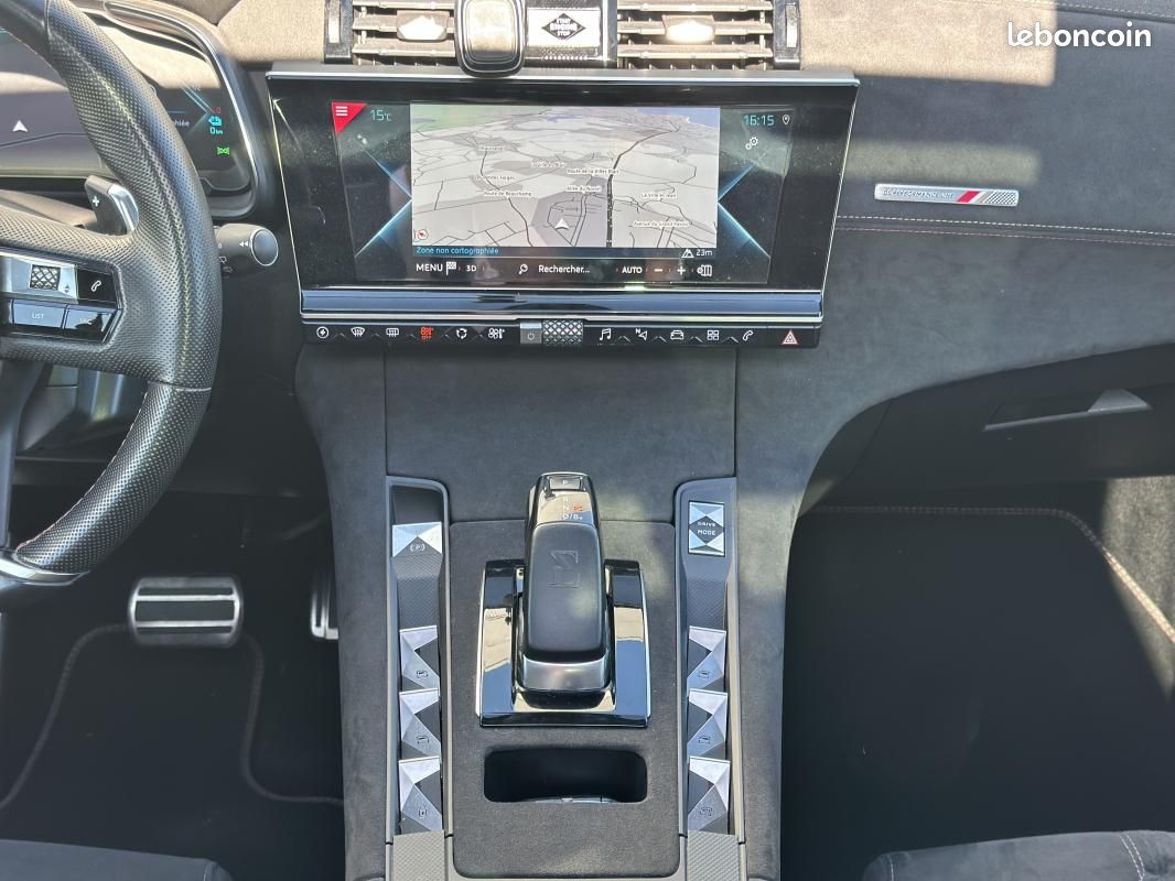 DS 7 Crossback DS7 ETENSE 1.6 300 CH 4X4 PERFORMANCE LINE TOIT OUVRANT ATTELAGE / 2ND MAIN SUIVI ... (image 19)