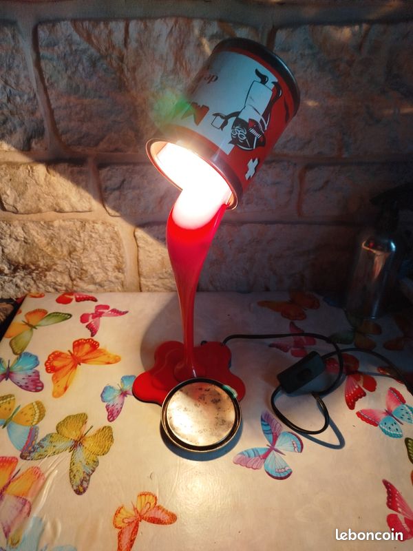 Lampe ( design ) curiosité pot de peinture renversé (image 15)
