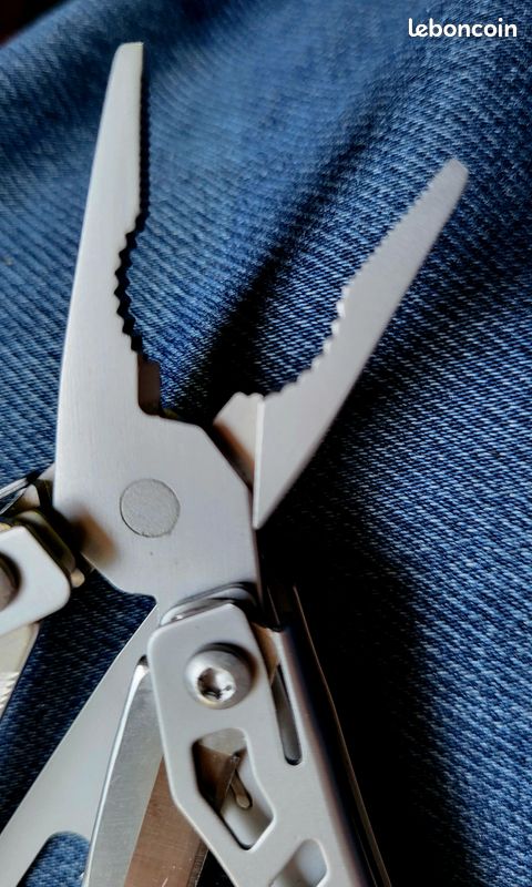 OUTIL MULTITOOL : Multitool 10 EN 1 (image 11)