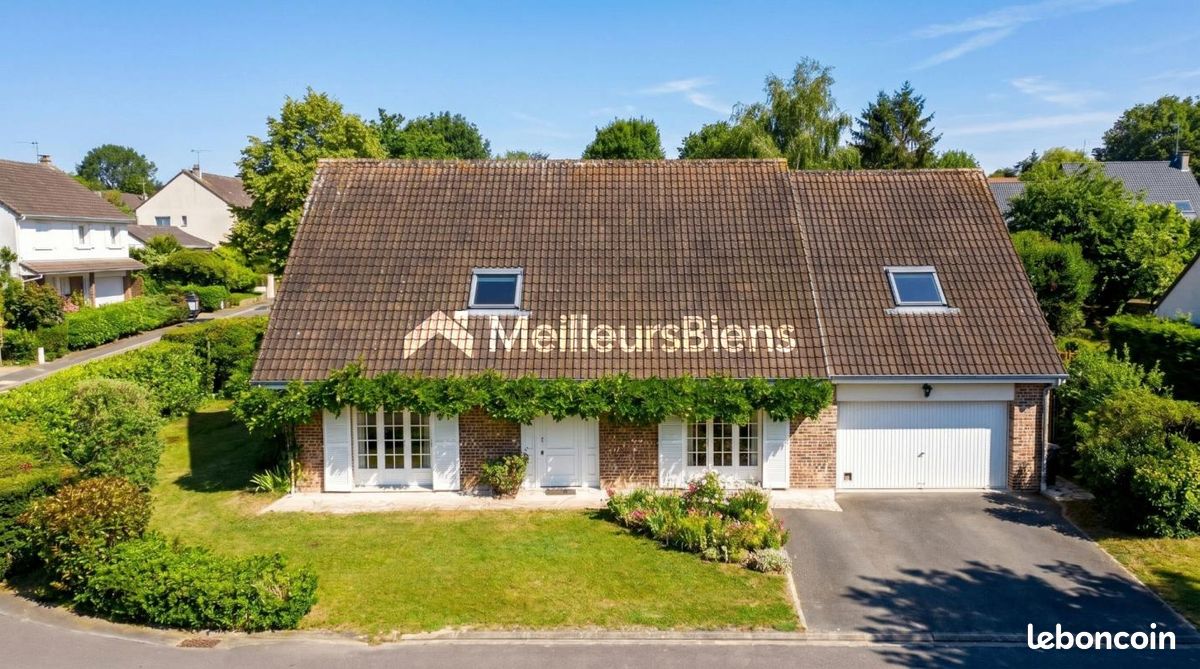 Maison 8 pièces 198 m² · à Saint-Nom-la-Bretèche · 198 m² · 738 000 €