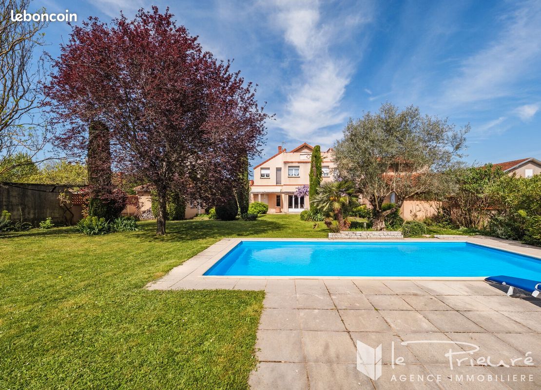 Maison 7 pièces 340 m² · à Albi · 340 m² · 730 000 €