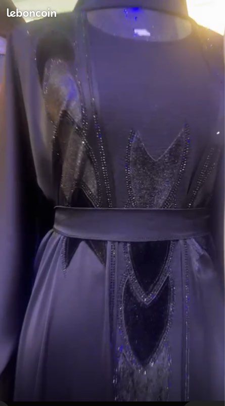 Abaya ZEYNA de LUXE provenant de Dubaï (image 1)
