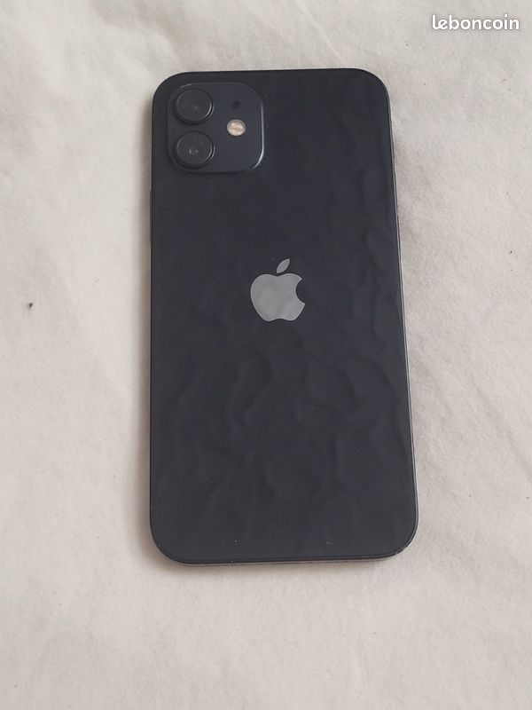 IPhone 12 (image 3)
