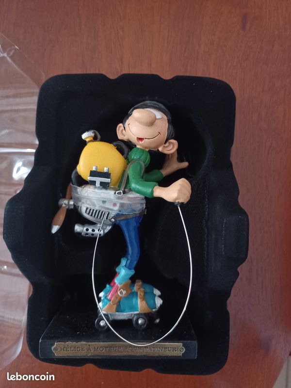 Gaston Lagaffe - figurine résine plastoy - Hélice à moteur pour patineur (image 1)