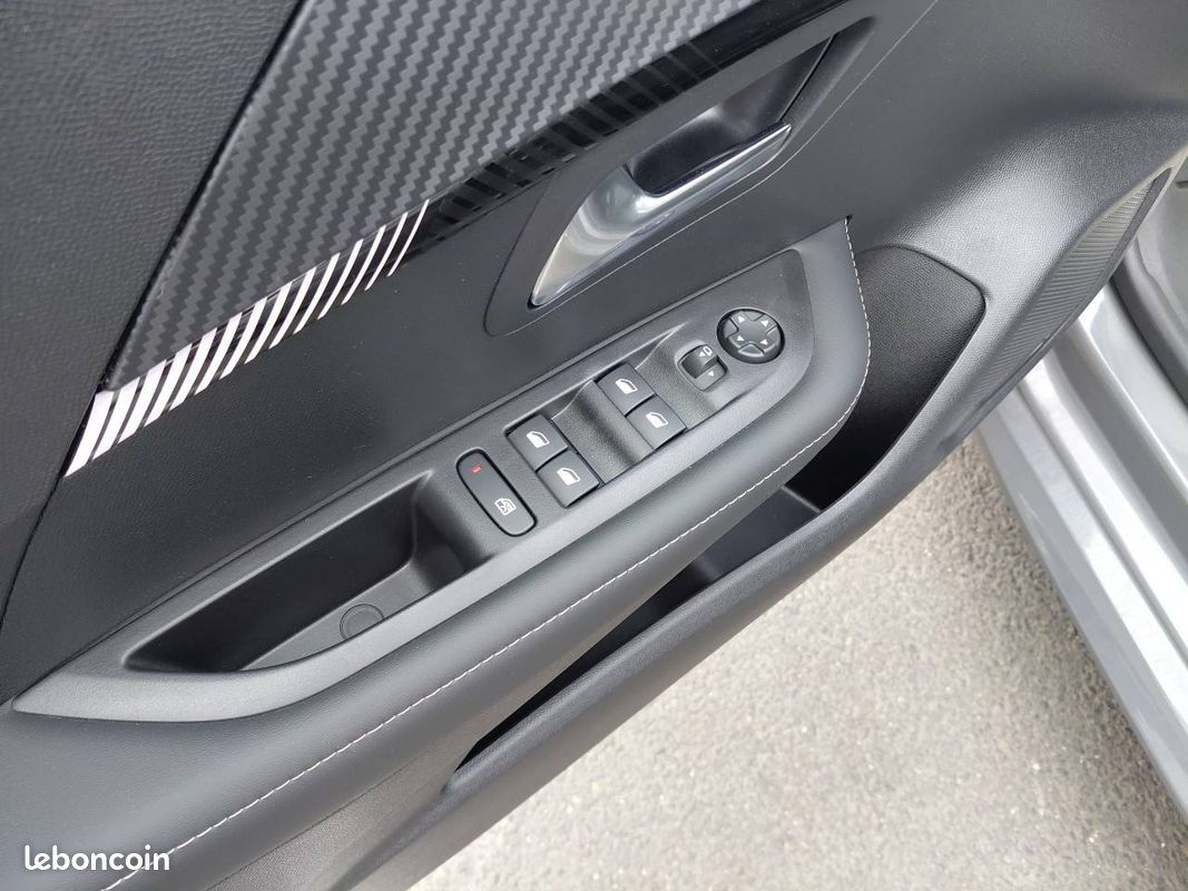 PEUGEOT 208 Electrique 156ch 54 kWh Allure (image 22)