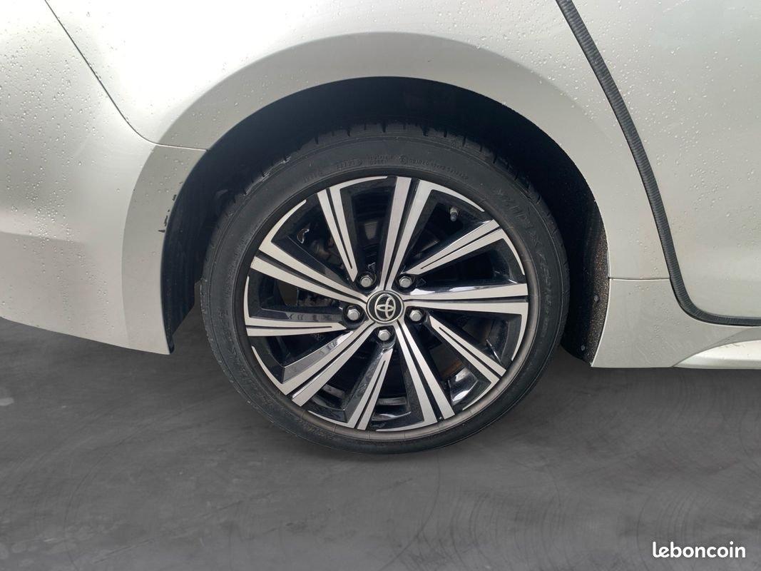 TOYOTA COROLLA XII (2) 1.8 HYBRIDE 122H ACTIVE 98Ch Garantie 12 mois (image 18)