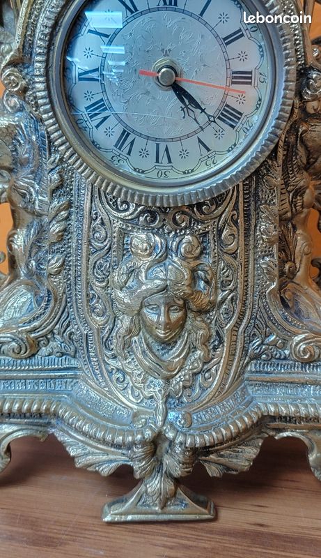 Garniture de cheminée horloge et candélabres en cuivre (image 4)