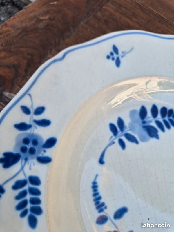 ANCIENNE ASSIETTE CREUSE FAÏENCE FRANÇAISE XVIIIe BLEU COBALT MARQUÉE 25 CM (image 3)