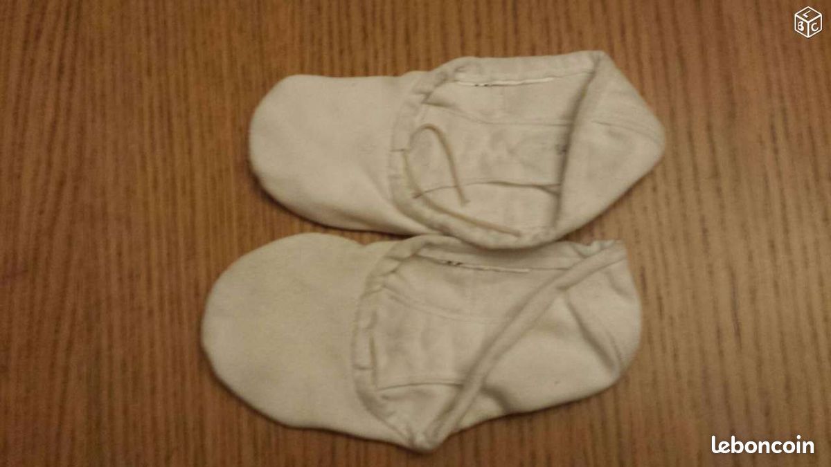 Demi pointes blanc marque sansha taille 36 neuves (image 1)