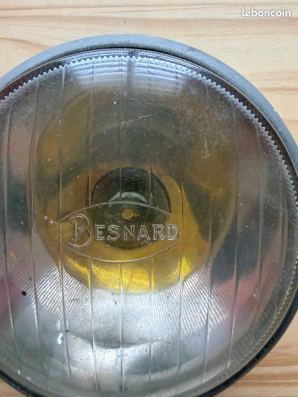 Phare ancien Besnard verre strié — Voiture de collection années 30 Traction (image 3)