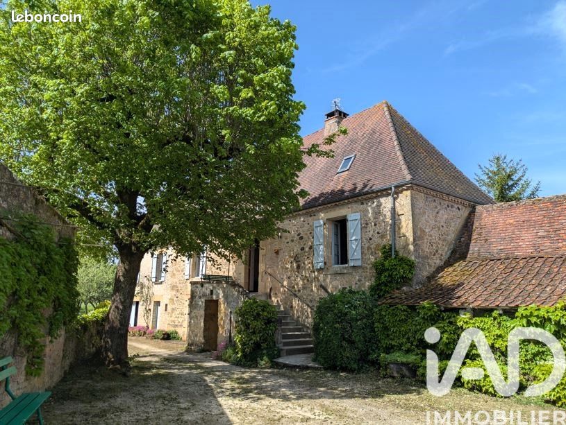 Maison 5 pièces 132 m² · à Saint-Cyprien · 132 m² · 450 000 €