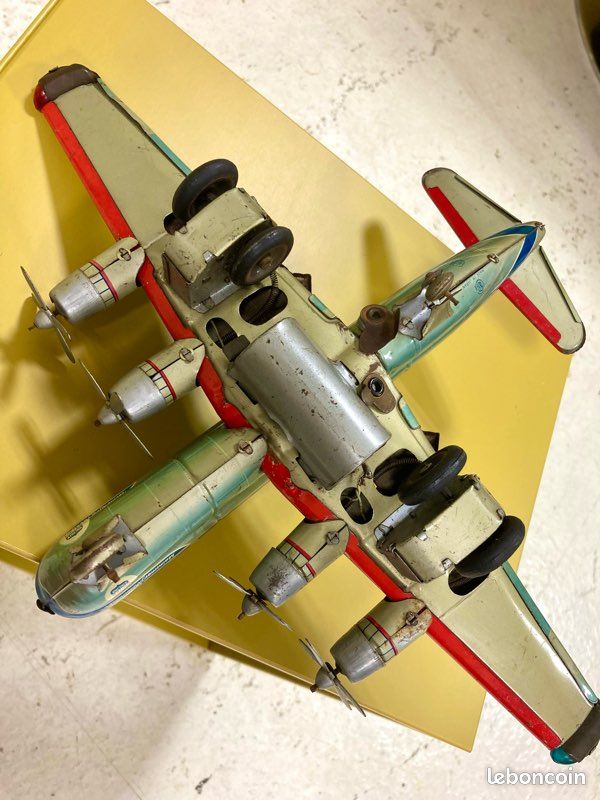 Jouet Ancien En Tôle, Avion Boeing Stratocruiser Quadri-réacteur United, Nomura