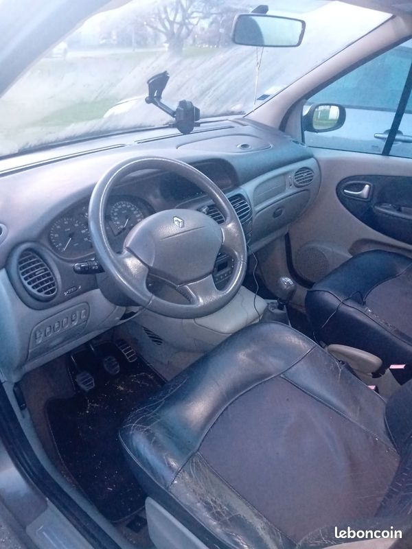 Renault Scénic 2001 - Voitures, image size:600x800