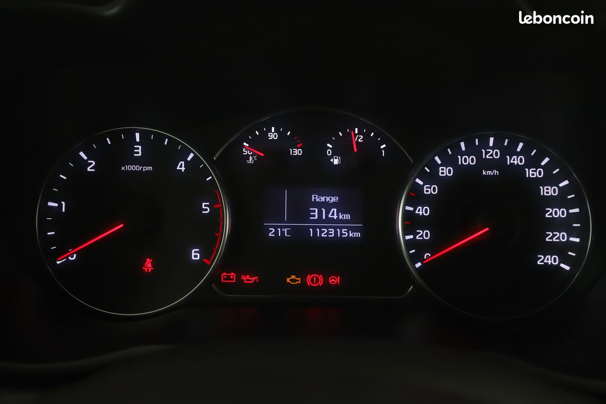Kia Carens 1.7 CRDi ISG Active 7PL 141 ch (image 16)