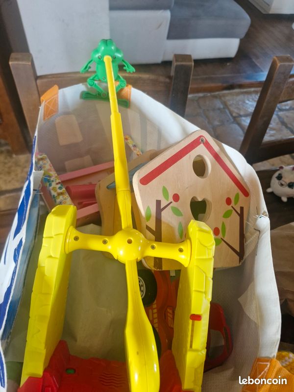 Gros lot de jouets (image 2)
